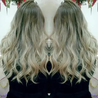 セミロング カラー 植田 /エクステ /ブリーチ/髪質改善のヘアスタイル