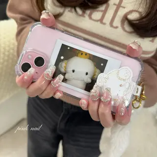 ネイル UnFLAIR 麻布十番店🧸NAOのネイルデザイン