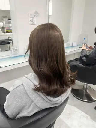 カラー *儚げ透明感🕊 赤み消し艶カラー🌿のヘアスタイル