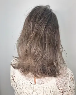 セミロング カラー 酸性ストレート/ブリ ーチなし/中村 匠のヘアスタイル