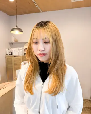ロング カラー 川端 明莉のヘアスタイル