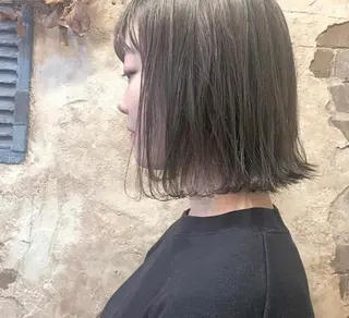 ショート カラー ブリーチ、パーマ 西部笑のヘアスタイル