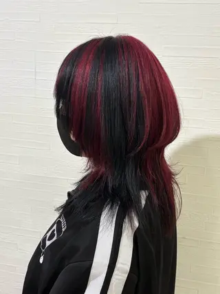 セミロング 🦕 サユリっち🦕のヘアスタイル