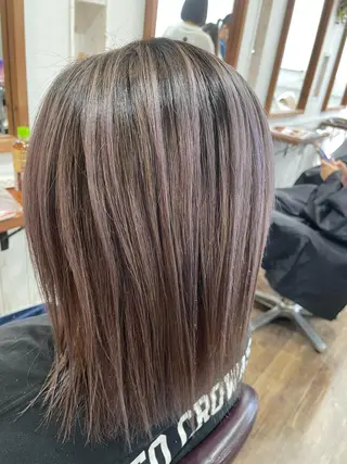 ミディアム カラー 塩崎 明菜のヘアスタイル