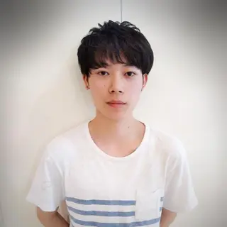 ショート メンズ 艶髪サラサラカラー 🌈前原健吾のヘアスタイル