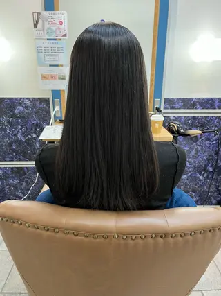 ロング カラー/アイリスト 麻優のヘアスタイル