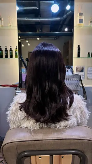 ミディアム カラー 瀧 穂乃香のヘアスタイル