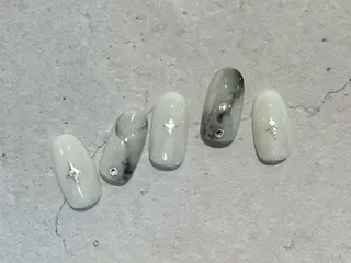 ネイル 【寺岡】 ロイヤル•セラピストのネイルデザイン