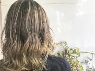 ロング カラー あべ ゆうかのヘアスタイル