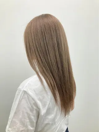 ロング 長谷川 未來のヘアスタイル