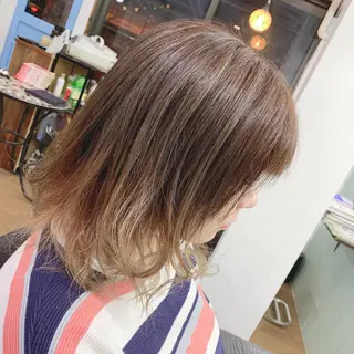 セミロング カラー R ri R takagiのヘアスタイル