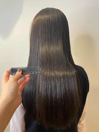 ロング カラー ayumi🦖/ ブリーチカラーのヘアスタイル