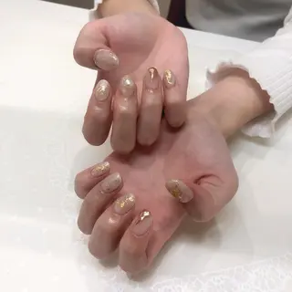 ネイル 椿森 美瑠紅の眉毛・アイブロウイメージ