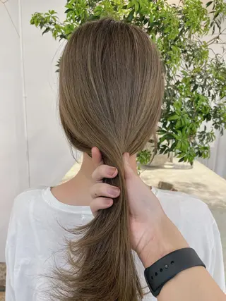 セミロング カラー スギヤマ ショウゴのヘアスタイル
