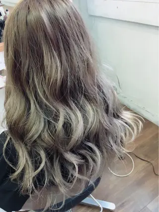 カラー ブリーチ毛縮毛矯正 👑山口のヘアスタイル