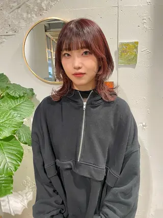 ミディアム カラー ウルフ/似合わせ レイヤー/RIHOのヘアスタイル