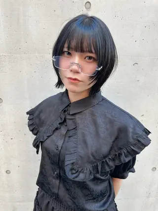 ミディアム カラー ウルフとハイトーン みっちー✂️のヘアスタイル