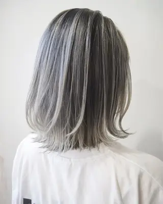 ショート カラー ハイトーンカラー RYUのヘアスタイル