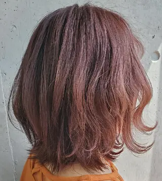 ミディアム カラー S. ERIのヘアスタイル