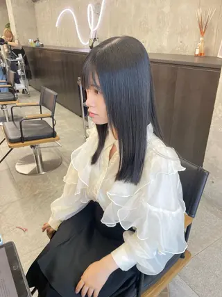 ロング 鈴木瑛里／ブロンド ベージュ／男女のヘアスタイル