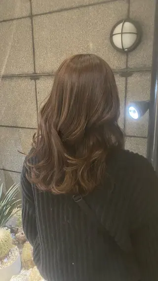 セミロング [ ]Shiro シロ 熊谷 美容室所属・韓国系レッドカラー mikuのヘアスタイル