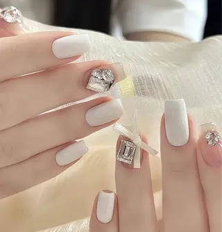 ネイル THE ONE 山本のネイルデザイン