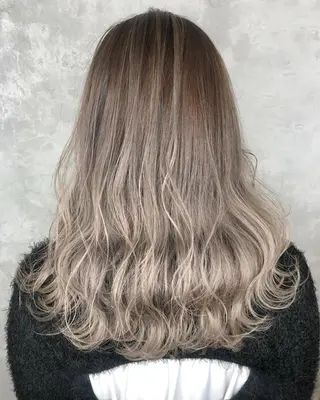ミディアム カラー ヘアアレンジ 遠藤 拓馬のヘアスタイル