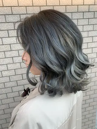 ミディアム 透明感ハイライト◎ 伊藤夏海のヘアスタイル