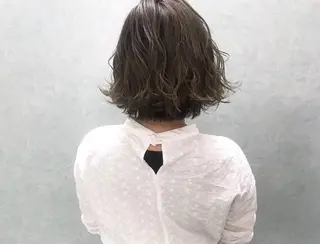 カラー ボブ/ミディ/ロング 特化/芳野りんかのヘアスタイル