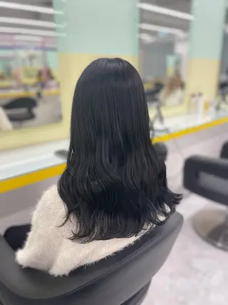 セミロング カラー ヘアアレンジ ☁️縮毛矯正✖️ 透明感☁️りくのヘアスタイル