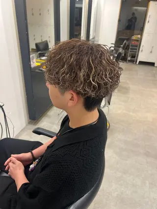 パーマ メンズ fifth神宮前 HIN★T★のヘアスタイル