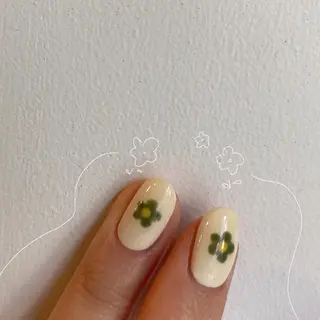 ネイル &. momoのネイルデザイン