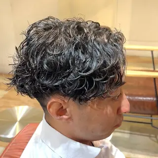 ショート パーマ ヘアアレンジ メンズ メンズパーマ眉毛 特化アユム🔥のヘアスタイル
