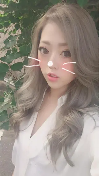 セミロング カラー u hair所属・こばやし ももこのヘアスタイル