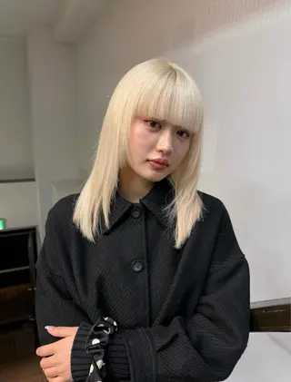 セミロング カラー ブリーチ/艶カラー 🫧/ユーナのヘアスタイル