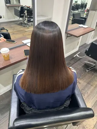 ミディアム 指名支持率NO.1 スタイリストのヘアスタイル