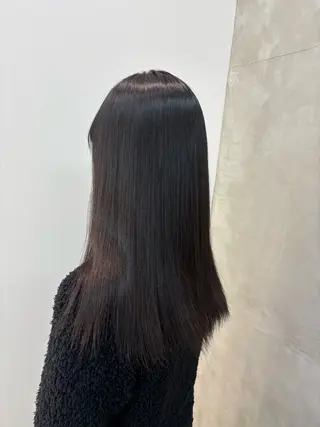 ミディアム 艶髪ストレート🫶 AYANAのヘアスタイル