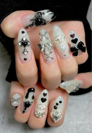 ネイル Liennail 持込デザインやり放題のネイルデザイン