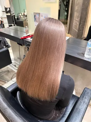 カラー WELLY  TOKYO所属・🌈レイヤーカット/ ハイトーン🌈タクマのヘアスタイル