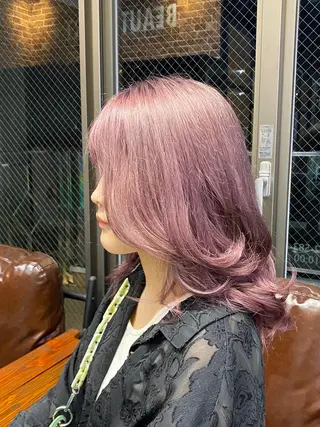 セミロング 花見 亜沙美のヘアスタイル