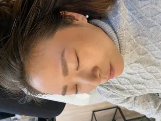 アイブロウ BROWS/ NAILSの眉毛・アイブロウイメージ