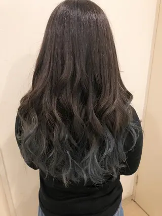 セミロング カラー 🦩レイヤー|透明感 カラー🦩makoのヘアスタイル