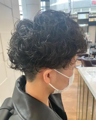 ショート パーマ 井坂 卓真のヘアスタイル