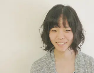 ショート パーマ 透明感ハイライト◎ 伊藤夏海のヘアスタイル