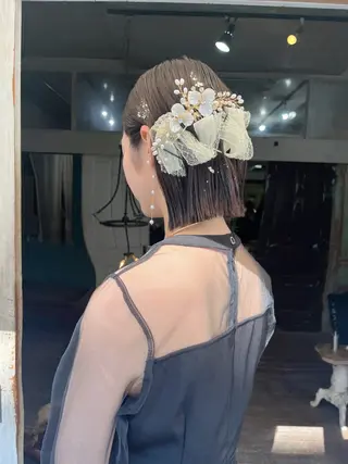 ミディアム ヘアアレンジ ハイトーン/顔まわり レイヤー/YUKAのヘアスタイル