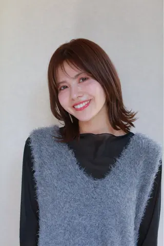 ミディアム 櫻井 香織のヘアスタイル