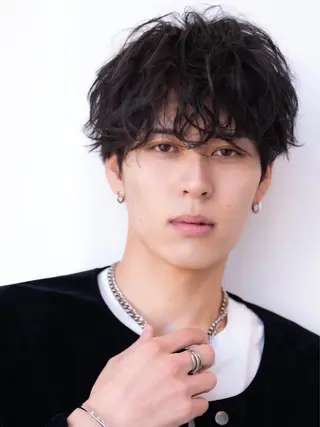 ショート KOKI/ボブ/顔ま わりレイヤー/新宿のヘアスタイル