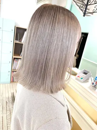 ミディアム 🍀ケアブリーチ カラー🍀坂井のヘアスタイル
