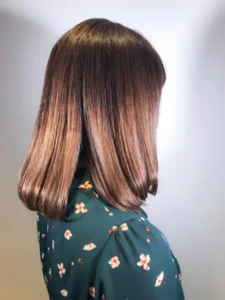 セミロング カラー BIANCO北堀江 AKANEのヘアスタイル