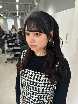 ロング ヘアアレンジ Gisel みらののヘアスタイル